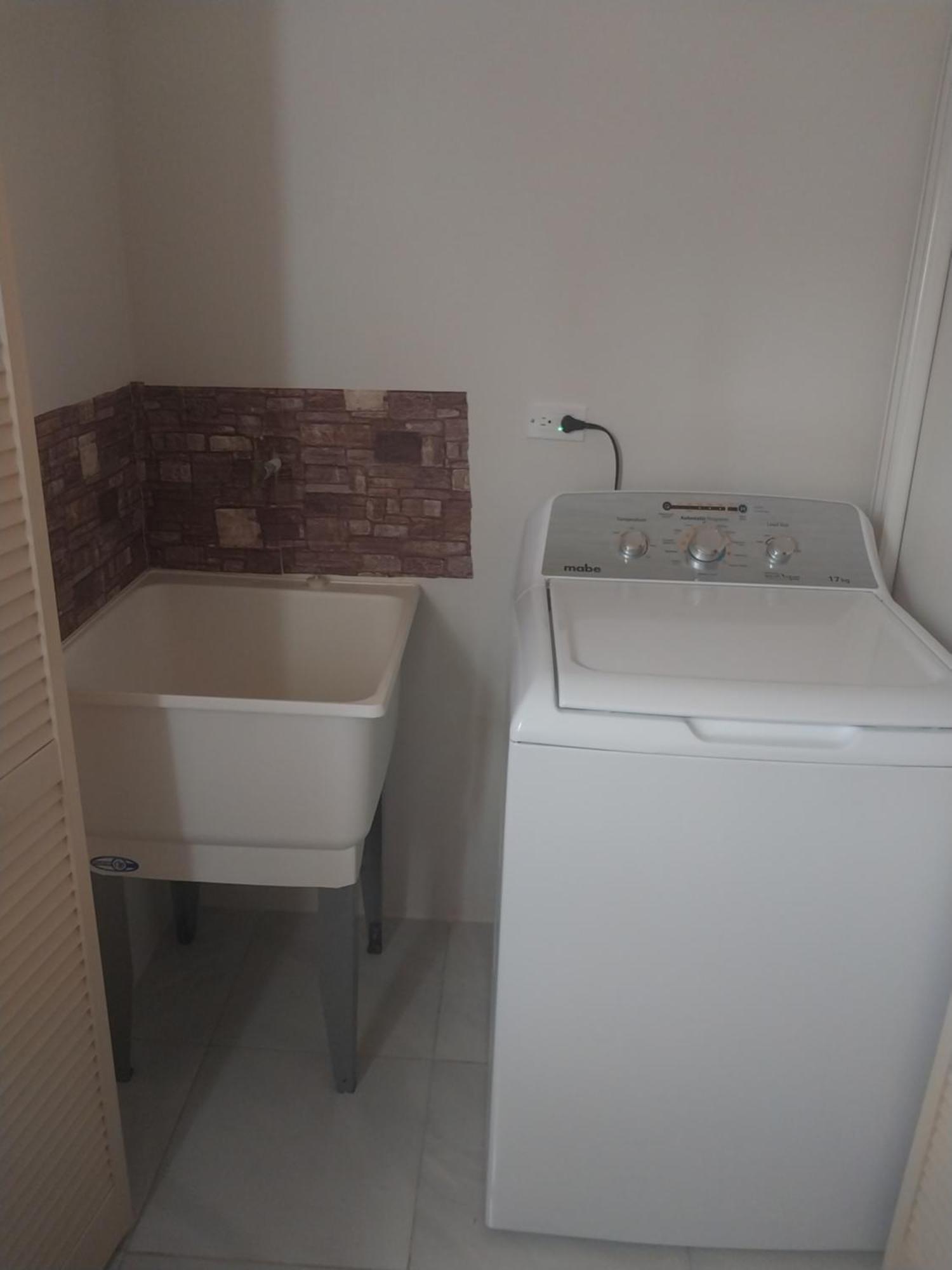 Debs Cozy Cove Villa Discovery Bay Buitenkant foto